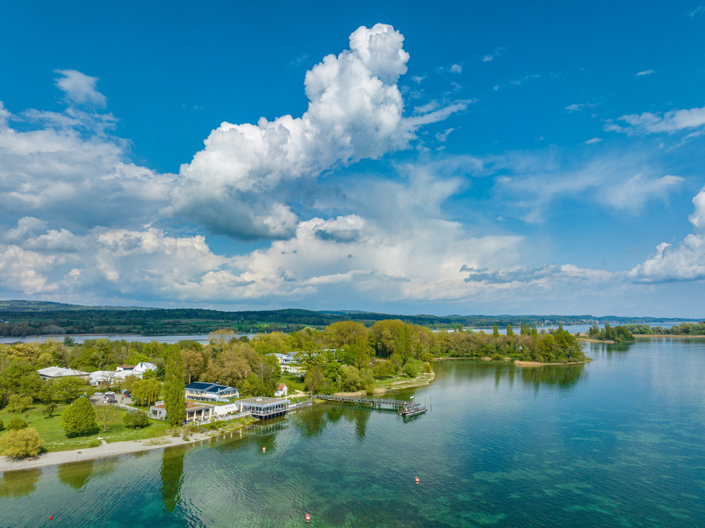 Radolfzellbilder_0395 | Luftbild von der Halbinsel Mettnau - Realisiert mit Pictrs.com