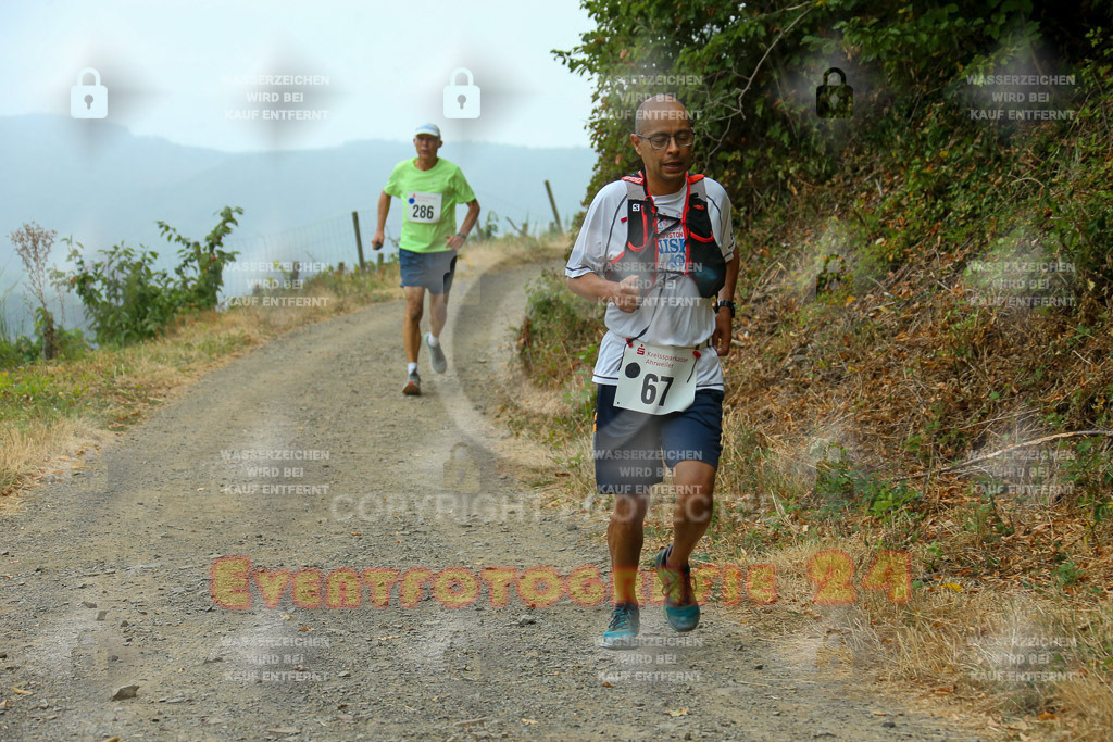 220827_0951_EX1_8488 | Sportfotografie im Rhein-Sieg Kreis, Köln, Bonn, NRW, Rheinland Pfalz, Hessen, etc. Unser Tätigkeitsfeld umfasst den Laufsport vom Volkslauf über den Marathon, Duathlon, Triathon bis zum Ultralauf wie Kölnpfad Ultra oder Schindertrail.