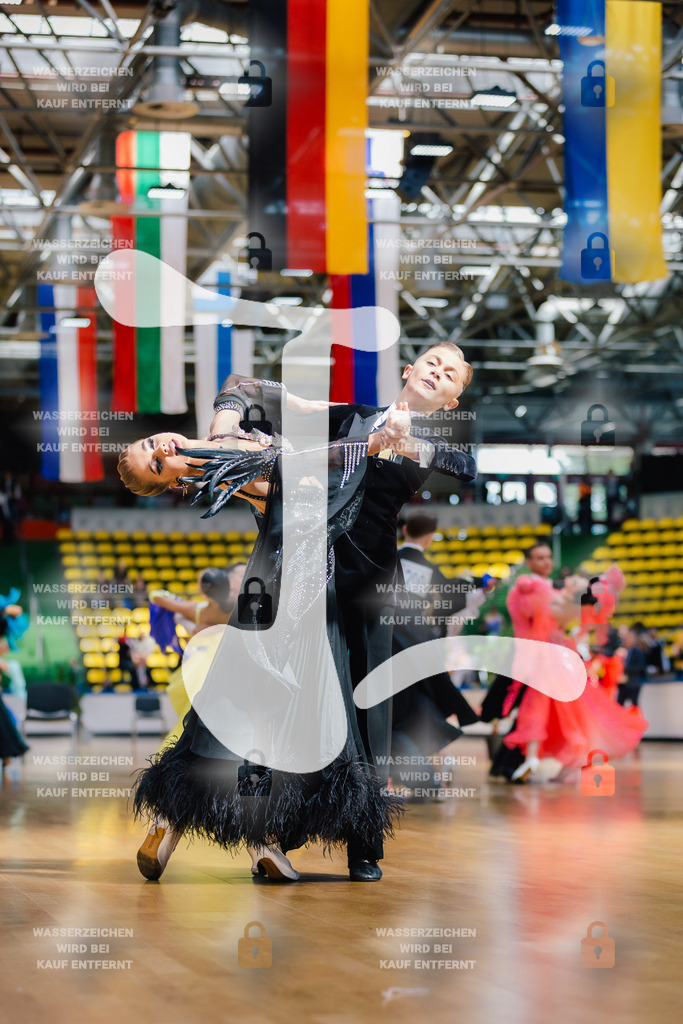 Hessen Tanzt WDSF Open Junior II Standard 2nd (204) Kristiyan Donchev _ Martina Kondaklieva (Bulgaria)-2025-05-17-7505 | Webshop for digital downloads and prints of dance sport, event & show photographer Julian Link - Realisiert mit Pictrs.com