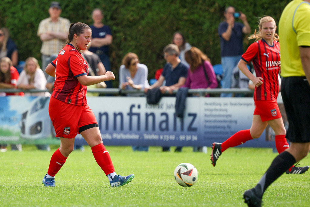 20250727_AHP-FCH_053 | Fotopresso – Sportfotografie in Heidenheim & Umgebung. Professionelle Sportfotografie für unvergessliche Momente. Dynamische Action-Shots, emotionale Szenen & hochwertige Bilder. - Realisiert mit Pictrs.com