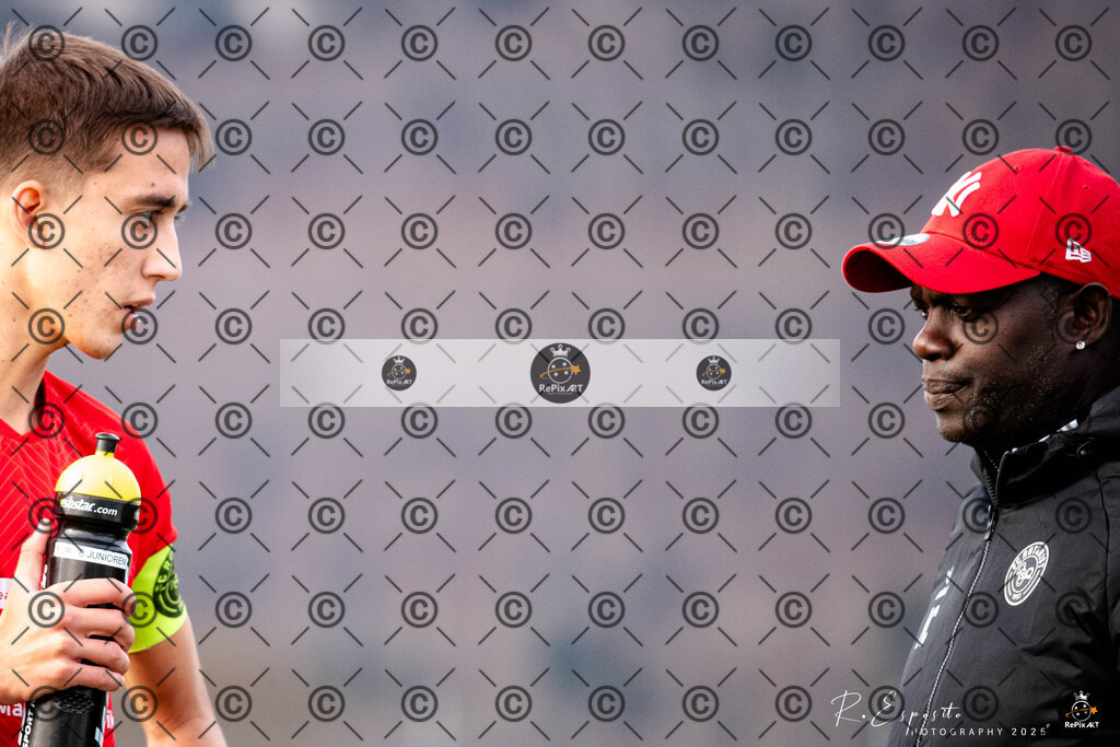 20250125_FCR-Ba vs Basel_120 | Sport und Naturfotografie von Roberto Esposito zeigt echte Momente Bewegung und die Schönheit der Natur. Ausdrucksstarke Bilder schaffen Emotionen.