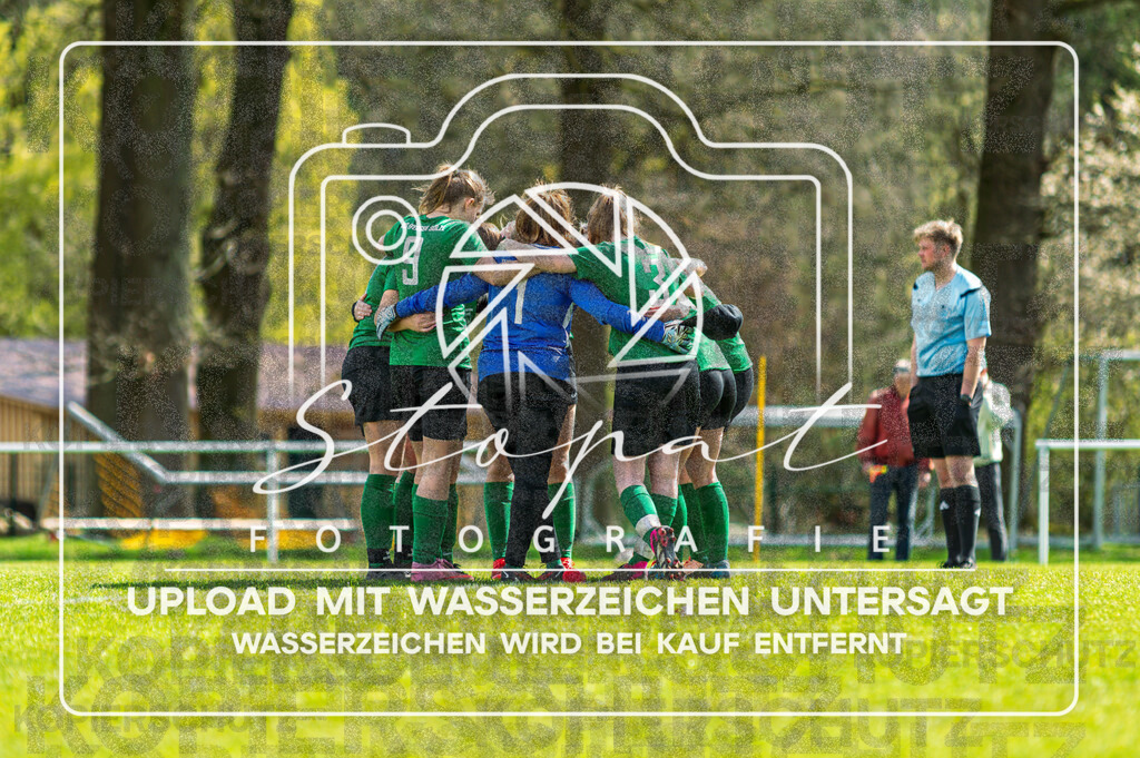 SGFTUS-1004 | Damen Kreisliga HK/CE Spiel zwischen SG Fulde und TuS Eversen-Sulze im Fulder Zentralstadion, Fulde (Simon Paul Stopat) - Realisiert mit Pictrs.com