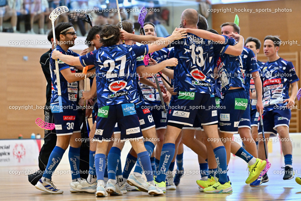 VSV Unihockey vs. Wiener Floorball Verein | Jubel VSV Unihockey Mannschaft, #27 Lukas Floriantschitz VSV Unihockey, #66 Jakob Rainer VSV Unihockey, #13 Jan Sláma VSV Unihockey, #5 Michael Kanduth VSV Unihockey, #30 Christoph Steiner VSV Unihockey, VSV Unihockey vs. Wiener Floorball Verein, VSV Unihockey vs. Wiener Floorball Verein am 18.05.2025 in Villach (Ballspielhalle St. Martin), Austria, (Photo by Bernd Stefan)