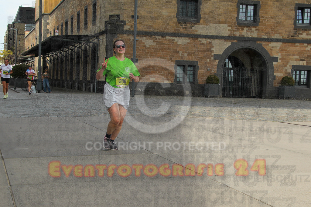 250920_1334_EV4_6106 | Sportfotografie im Rhein-Sieg Kreis, Köln, Bonn, NRW, Rheinland Pfalz, Hessen, etc. Unser Tätigkeitsfeld umfasst den Laufsport vom Volkslauf über den Marathon, Duathlon, Triathon bis zum Ultralauf wie Kölnpfad Ultra oder Schindertrail.