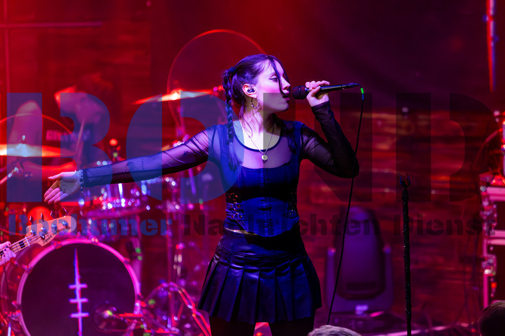 SES_LESEHO20250227-10 | bond - Realisiert mit Pictrs.com