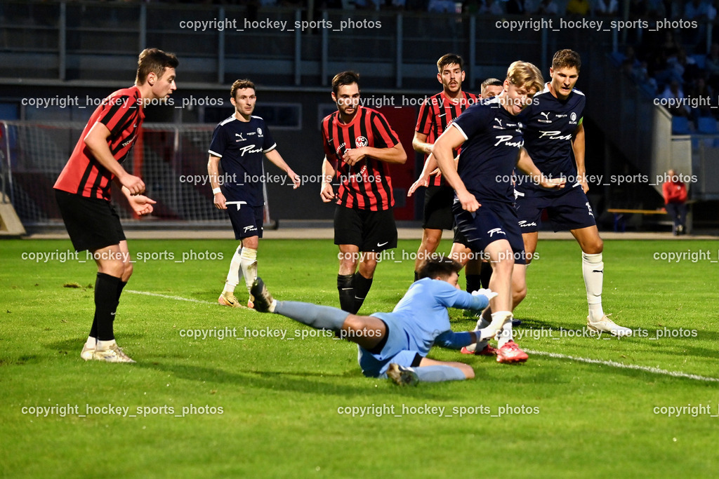 SC St. Veit vs. FC Nussdorf Debant | #1 Benjamin Unterwurzacher FC Nussdorf Debant, #5 Fabian Dörflinger SC St. Veit, #15 Philipp Höberl SC St. Veit, #19 Lukas Michael Eder FC Nussdorf Debant, #9 Julian Brandstätter SC St. Veit, #5 Ivan Makovec FC Nussdorf Debant, SC St. Veit vs. FC Nussdorf Debant, SC St. Veit vs. FC Nussdorf Debant am 22.08.2025 in St. Veit an der Glan (Jacques Lemans Arena), Austria, (Photo by Bernd Stefan)