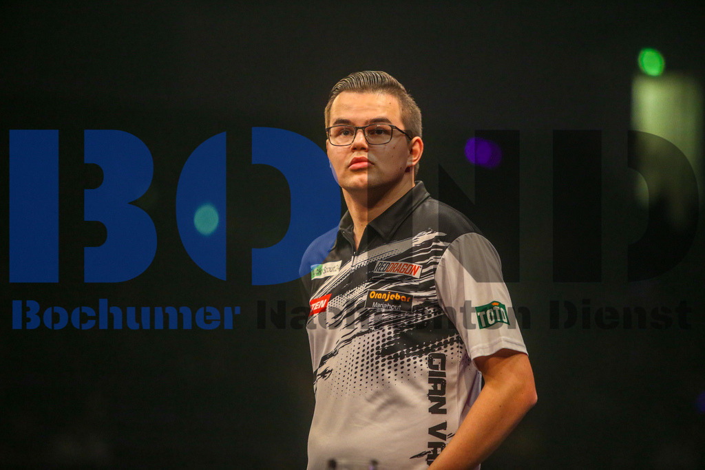  29.10.2023 - 
 | Sebastian Sendlak / Bochumer Nachrichtendienst (BOND) - PDC European Darts Championship: Halbfinale {Persons shown} - Realisiert mit Pictrs.com