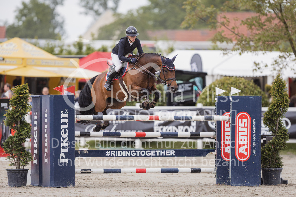 230520_MayDays_Zeit-S-223 | Deine schönsten Turniermomente als professionelle Fotos! Entdecke hochwertige Pferdesport-Fotografie im Online-Shop. Jetzt Fotos finden & bestellen!