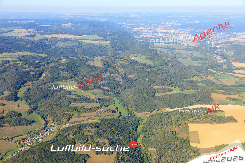 Die Luftaufnahme Doehlen - Probstzella wurde vom UL-Flugzeug (keine Drohne) aus fotografiert.Hohe Druck- Auflösung-die Geschenkidee!