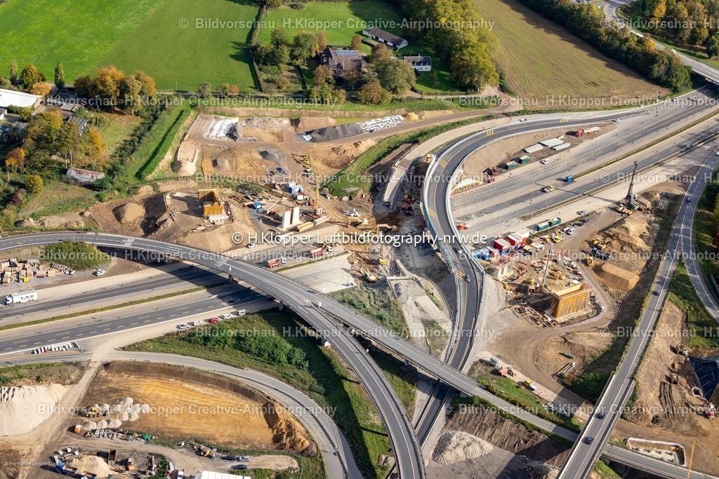 Luftbilder Duisburg-6983 | Luftbild Baustellen zum Umbau und der Sanierung sowie Neugestaltung des Autobahnkreuz Kaiserberg mit "Spaghetti-Knoten" in Duisburg im Ruhrgebiet im Bundesland Nordrhein-Westfalen. Das Kreuz über dem Fluss Ruhr im Ruhrgebiet verbindet die Bundesautobahn A 3 mit der Autobahn A 40. - Realisiert mit Pictrs.com
