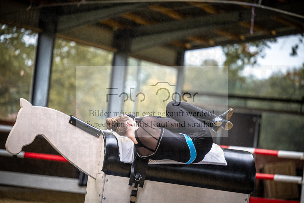 DOS_0780 | Entdecke hochwertige Reitturnierfotos von Foto Oger. Professionell, emotional und authentisch – jetzt Lieblingsmomente im Shop bestellen.Deutschlandweite Turnierfotografie. - Realisiert mit Pictrs.com