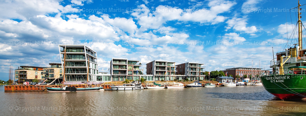 Stade Hafencity_ELS_1205210820 | Fotos aus den Touristenorten aus Norddeutschland. - Realisiert mit Pictrs.com