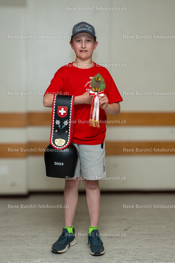 Freiburghaus Levin | René Burch leidenschaftlicher Fotograf aus Kerns in Obwalden.  Hier finden sie Sport, Landschaft und Natur Fotografie.
 - Realisiert mit Pictrs.com