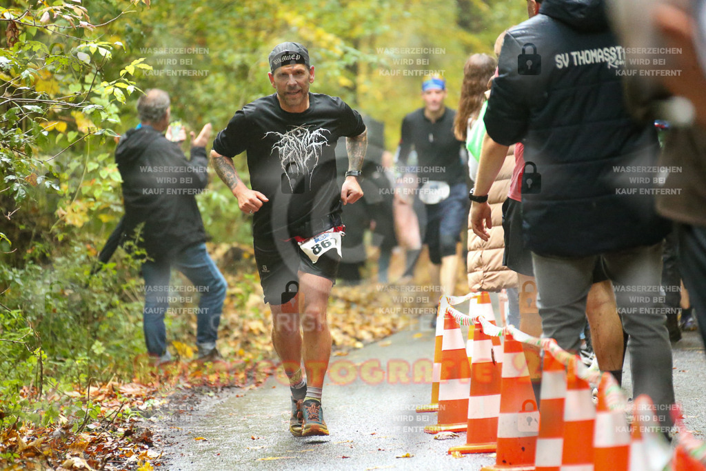 241027_1323_EX1_6169 | Sportfotografie im Rhein-Sieg Kreis, Köln, Bonn, NRW, Rheinland Pfalz, Hessen, etc. Unser Tätigkeitsfeld umfasst den Laufsport vom Volkslauf über den Marathon, Duathlon, Triathon bis zum Ultralauf wie Kölnpfad Ultra oder Schindertrail.