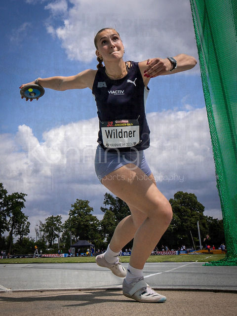 Juniorengala 2026; Mannheim, 14.06.2026 | MANNHEIM, GERMANY - JUNE 14, 2026 : Chiara Wildner (GER/Berlin Athletics Capital Club) competing in the women’s U20 discus throw during the Juniorengala 2026 at Michael-Hoffmann-Stadion on June 14, 2026 in Mannheim, Germany.