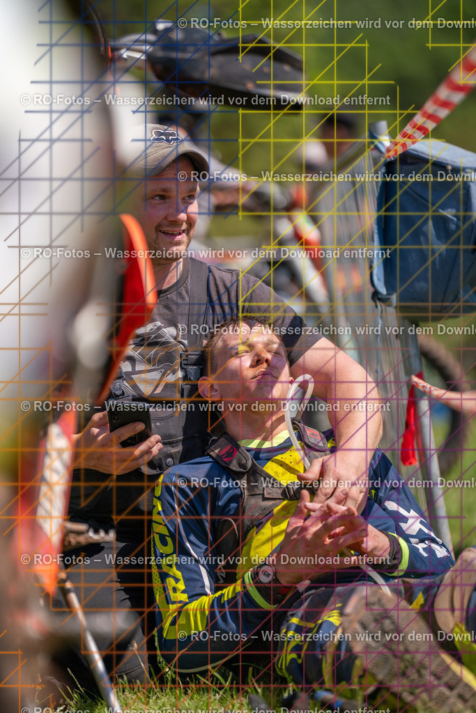 Wolfshausen 2 Lauf -1627 | Sportfotografie von RO-Fotos: Motorsport, Motocross, Enduro, Laufveranstaltungen und Triathlon. Professionelle Fotos von Sportlern und Events. - Realisiert mit Pictrs.com