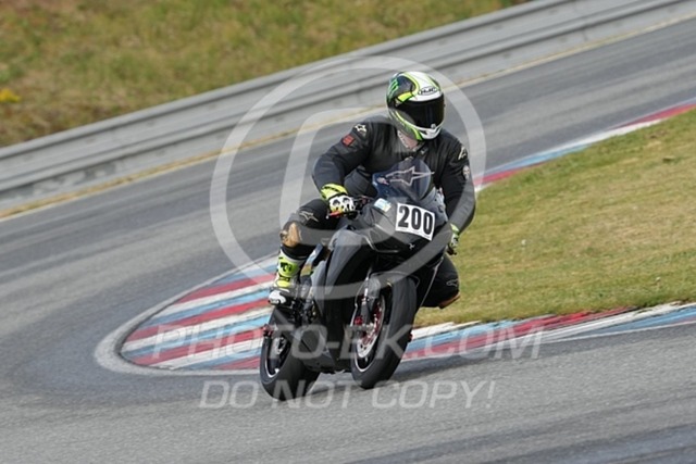 2024_05_03_PBK_12723 | Sportfotografie; SlowMotion; Video; Rennstrecke; Hafeneger; Speer; Racing; RSE; BMW; CBO; Trackday; Motorsportarena; Hockenheimring; Brno; Most; Barcelona; Valencia