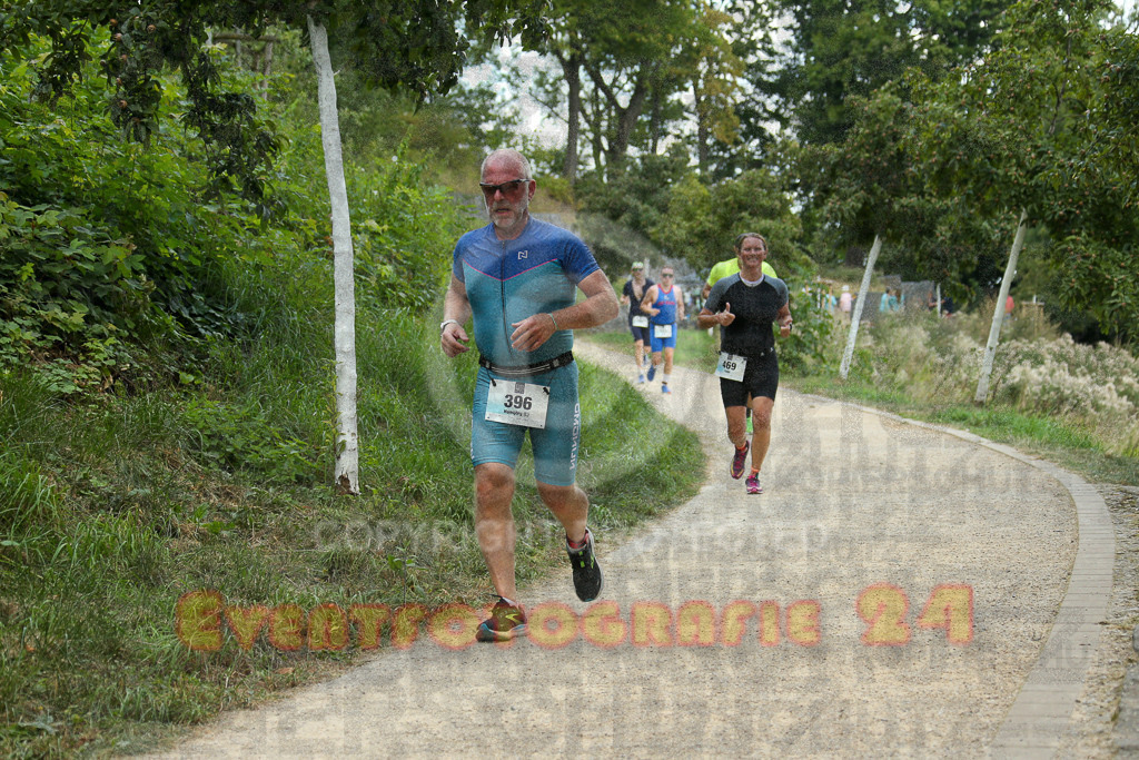 250824_1405_EX1_4896 | Sportfotografie im Rhein-Sieg Kreis, Köln, Bonn, NRW, Rheinland Pfalz, Hessen, etc. Unser Tätigkeitsfeld umfasst den Laufsport vom Volkslauf über den Marathon, Duathlon, Triathon bis zum Ultralauf wie Kölnpfad Ultra oder Schindertrail.