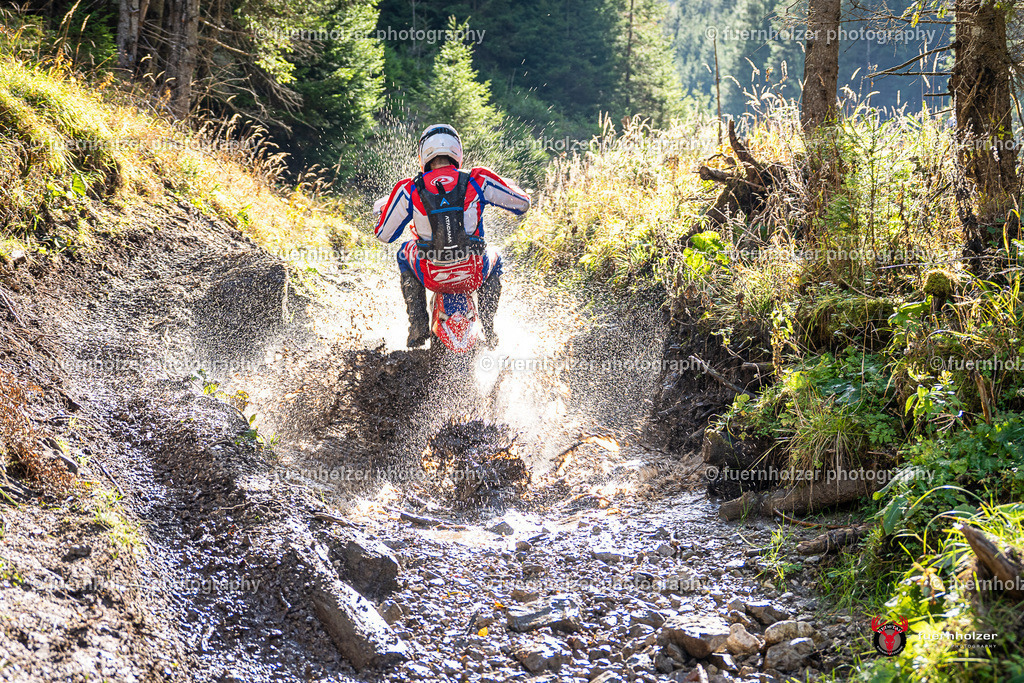 fuernholzer_251026-C1-186 | Fotografische Impressionen von der Red Stag Enduro Extreme by fuernholzer-photography.com. Endurosport in Österreich fotografisch festgehalten von fuernholzer. Auftragsfotografie für Private, Gewerbefotos und Industriefotografie. Eventfotografie, Sportfotografie und Motorsportfotografie. Anbieter von Fotoworkshops, Fototraining, fotografischen Vorträgen und Fotoseminaren.