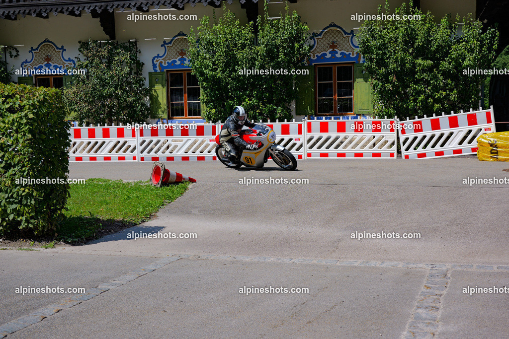 P1014809 | Erleben Sie atemberaubende, hochqualitative Fotos Ihrer Fahrt entlang der malerischen Alpenstraßen. Besuchen Sie alpineshots.com, um professionelle Aufnahmen Ihrer unvergesslichen Reise zu finden und zu kaufen - Realisiert mit Pictrs.com