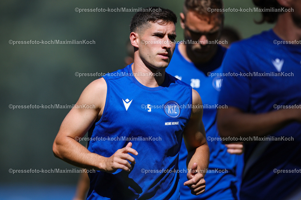 KSC27082401061 | 27.08.2024, Fußball, Karlsruher SC Training, BBBank Wildpark, Saison 2024 2025: Robin Heußer (KSC #5)