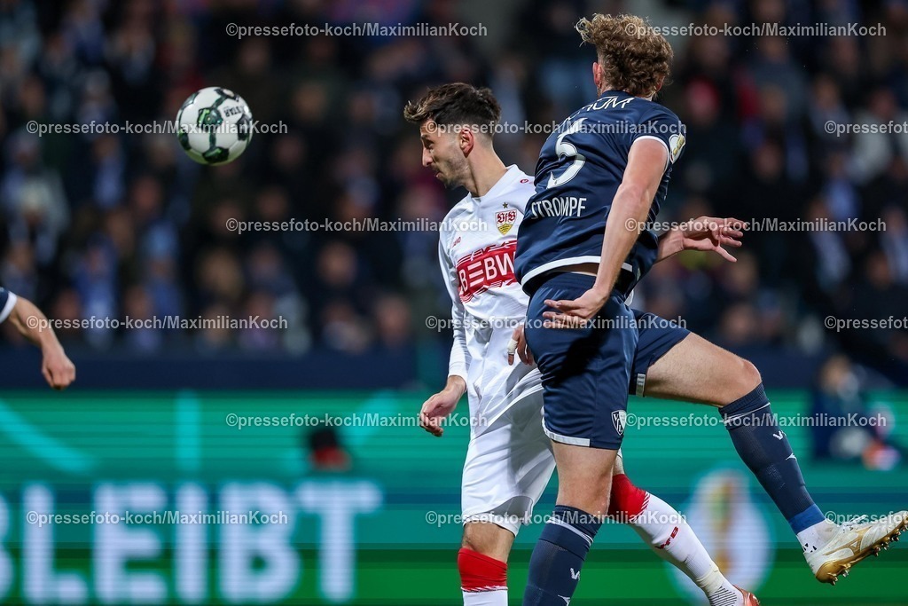 BOC03122501030 | 03.12.2025, Fußball, DFB-Pokal, VfL Bochum - VfB Stuttgart, Achtelfinale, Vonovia Ruhrstadion, Saison 2025 2026: Kopfball Philipp Strompf (VfL Bochum #03)  DFB regulations prohibit any use of photographs as image sequences and or quasi-video.