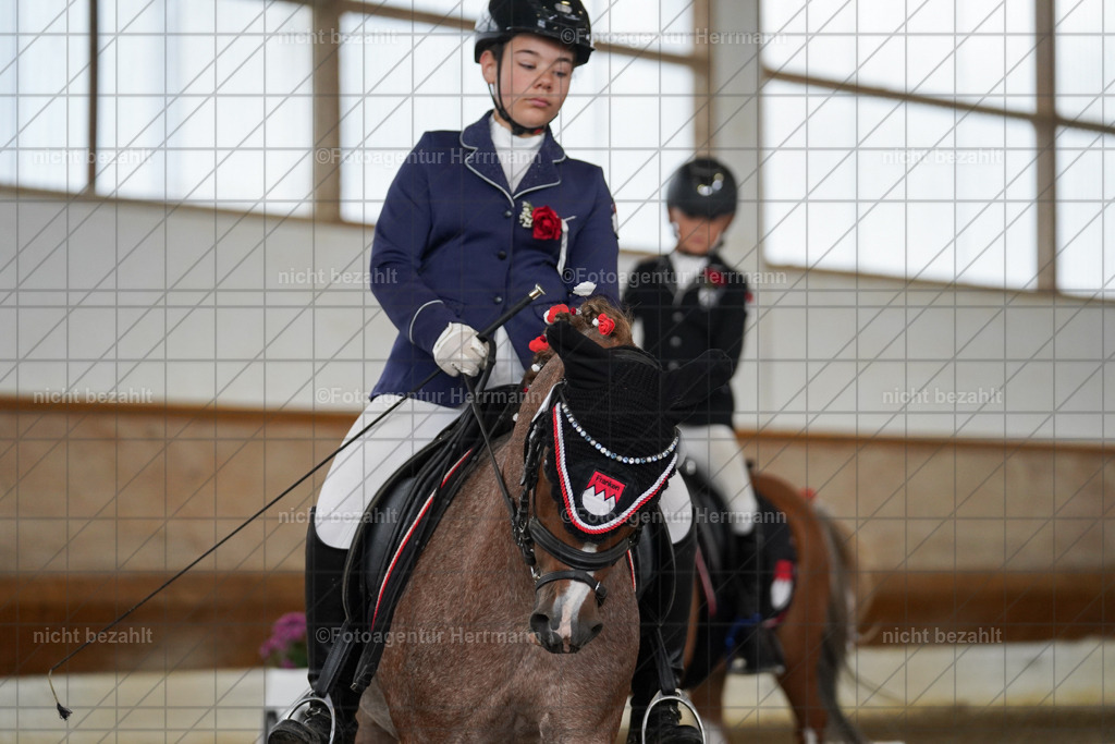 FAH09401 | Turnierbilder, Reitsportfotos, LAPO, Landesponyturnier, Turnierfotografen Bayern