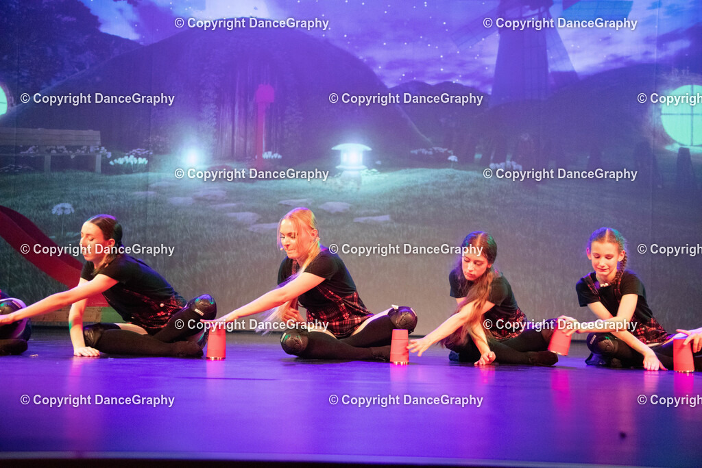 GPHY3096 | DanceGraphy - Realisiert mit Pictrs.com