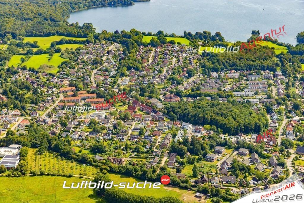 Schweizer Straße Malente Bild- Das Luftbild wurde 2025 vom UL-Flugzeug heraus erstellt ( keine Drohne bzw. Drohnenaufnahme ) - Hochauflösende Luftaufnahme -Nicht vergleichbar mit Google Maps oder Satelittenbilder- Die Geschenkidee !Mit Lizenz und Bildrechte bestellbar - CC