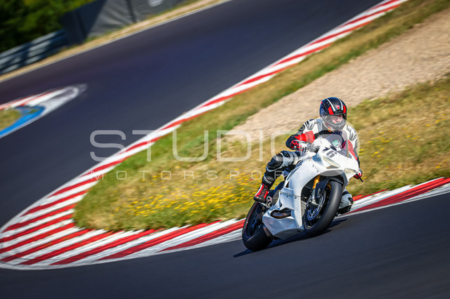 0016-260803MM-011_16 | Deine Full-Service-Agentur für ✔️Videoproduktionen und ✔️Motorsportfotografie Jetzt Angebot anfragen!