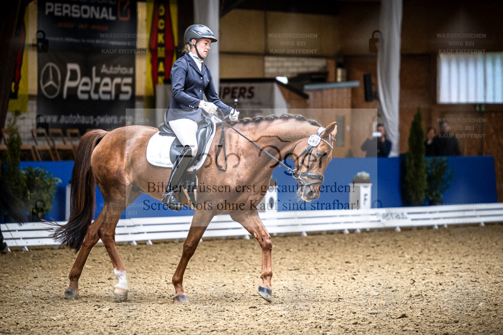 DOS_1058 | Entdecke hochwertige Reitturnierfotos von Foto Oger. Professionell, emotional und authentisch – jetzt Lieblingsmomente im Shop bestellen. - Realisiert mit Pictrs.com