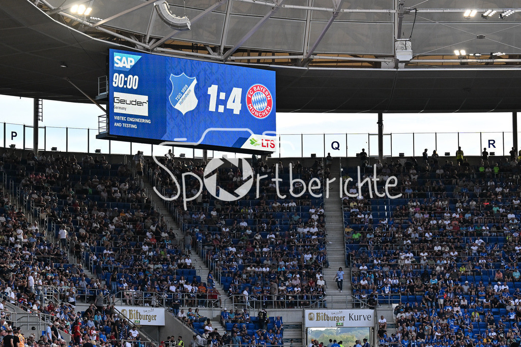 TSG 1899 Hoffenheim - FC Bayern München | Der Endstand in der PreZero Arena am Samstag Nachmittag in Hoffenheim / Bundesliga: TSG 1899 Hoffenheim - FC Bayern München; PreZero-Arena am 20.09.2025 / DFL REGULATIONS PROHIBIT ANY USE OF PHOTOGRAPHS AS IMAGE SEQUENCES AND/OR QUASI-VIDEO
