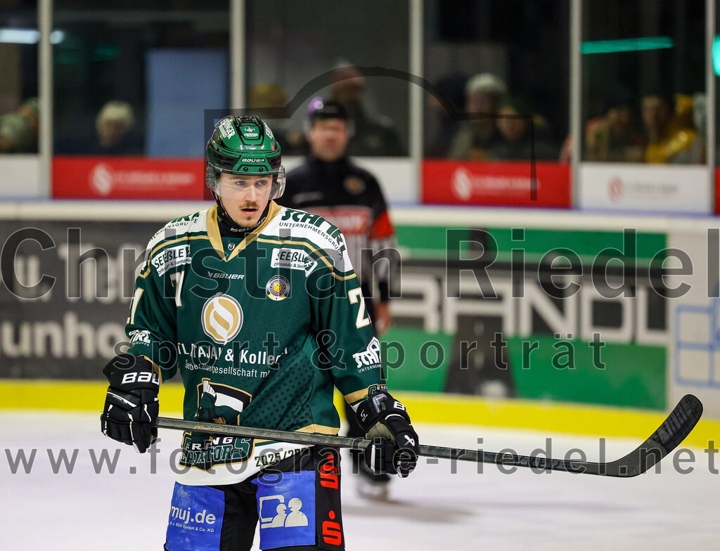 2026-01-06_064_TSV_Erding_gegen_EV_Lindau_Islanders | Erding, Deutschland, 06.01.2026:Eishockey, Oberliga Süd 2025 / 2026, 35. Spieltag, TSV Erding gegen EV Lindau Islanders, Endergebnis: 2:5Erik Modlmayr (Erding Gladiators, #21)Foto: Christian Riedel / fotografie-riedel.net