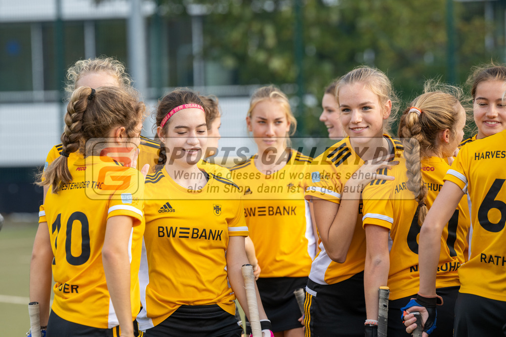 SFE_20231021_0085 | Deutsche Meisterschaft Weibliche U16 Halbfinale Düsseldorfer HC - Harvestehuder THC am 21.10.2023 in Köln (Düsseldorfer Hockeyclub 1905 e.V.), Photo: Stephan Fehrmann 2023 (Sports-Gallery)