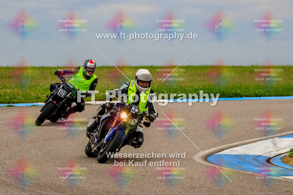 MotoTeam-2313 | Hier findet Ihr Bilder von Touristenfahrten auf der Nürburgring Nordschleife oder von anderen Veranstaltungen die ich besucht habe. Viel Spass beim Durch Schauen 