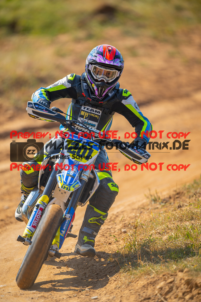 MaZZes-Fotomatrix-20260815-605105 | ROOKIES