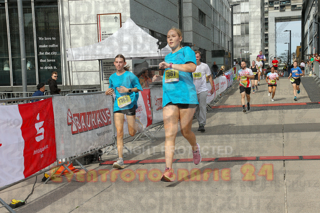 250920_1328_EX1_4839 | Sportfotografie im Rhein-Sieg Kreis, Köln, Bonn, NRW, Rheinland Pfalz, Hessen, etc. Unser Tätigkeitsfeld umfasst den Laufsport vom Volkslauf über den Marathon, Duathlon, Triathon bis zum Ultralauf wie Kölnpfad Ultra oder Schindertrail.