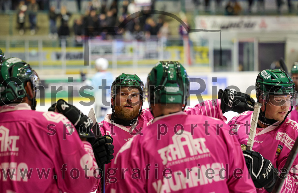 2025-10-05_116_TSV_Erding_gegen_Heilbronner_Falken | Erding, Deutschland, 05.10.2025:Eishockey, Oberliga Süd 2025 / 2026, 6. Spieltag, TSV Erding gegen Heilbronner Falken, Endergebnis: 3:1Foto: Christian Riedel / fotografie-riedel.net