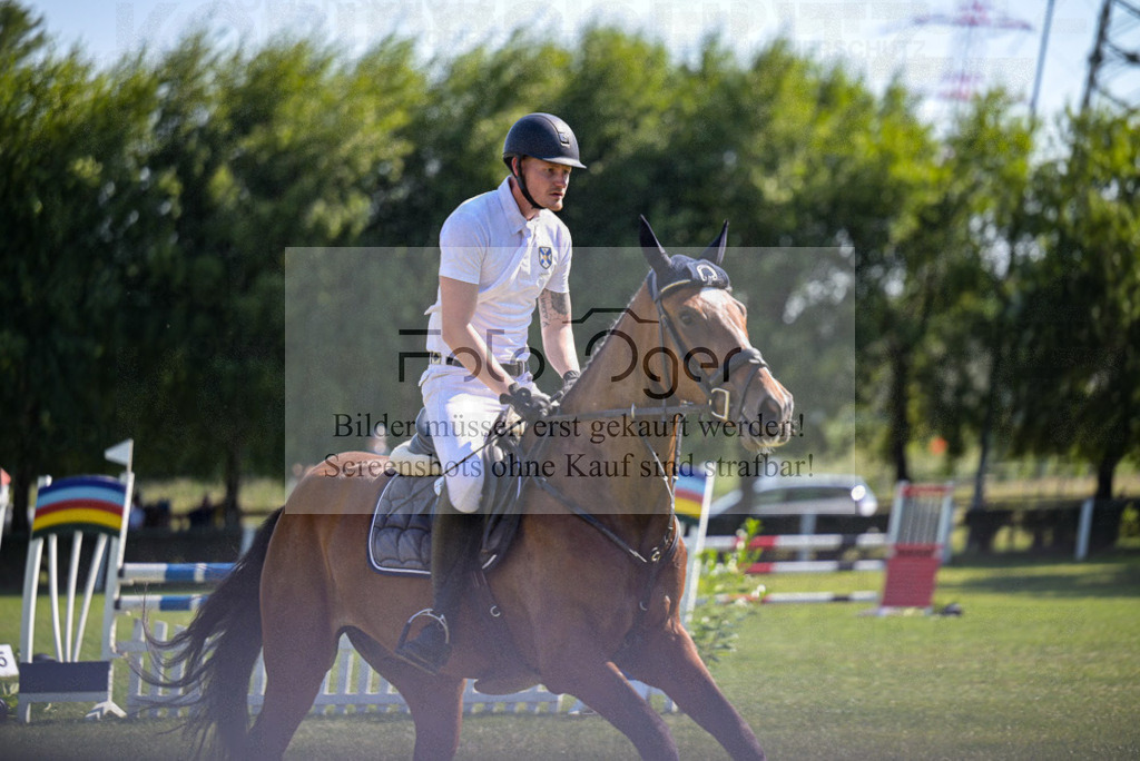 Reitturnier Voxtrup | Entdecke hochwertige Reitturnierfotos von Foto Oger. Professionell, emotional und authentisch – jetzt Lieblingsmomente im Shop bestellen.Deutschlandweite Turnierfotografie. - Realisiert mit Pictrs.com