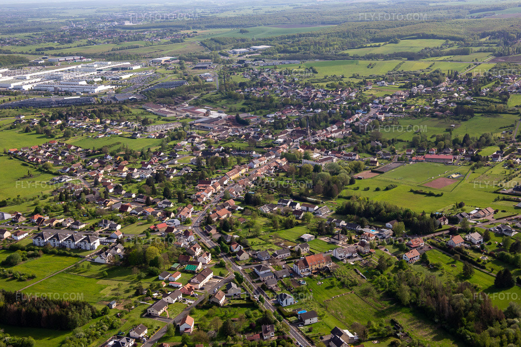 Aerial view: Total in Hambach in the state Moselle, France.Photo: IMG_140406.jpg taken on 04/30/2024 by Werner Riehm/FLY-FOTO.comResolution of the original: 5472 x 3648 px