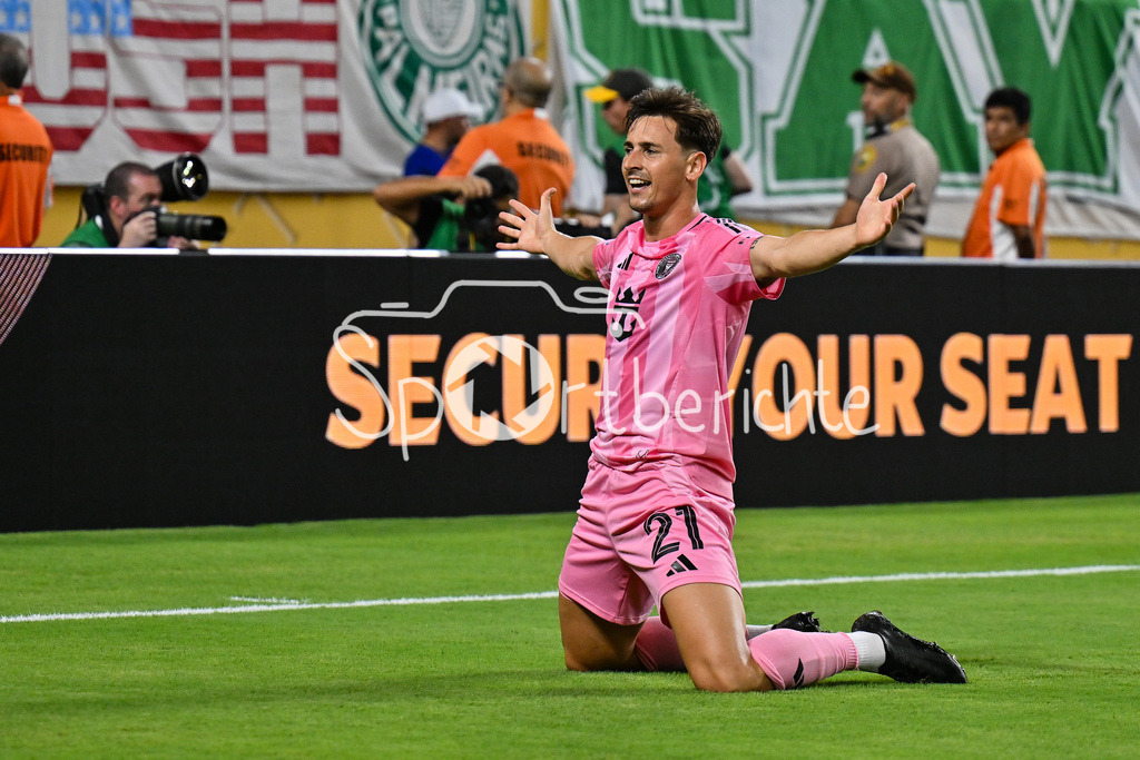 Inter Miami CF - Palmeiras Sao Paulo | Jubel nach dem Treffer zum 1-0 durch Tadeo ALLENDE (Inter Miami 21) / Tor / Torschuetze / Freude / Happy / FIFA Club World Cup: Inter Miami CF - Palmeiras Sao Paulo, Hard Rock Stadium am 23.06.2025 / NOT FOR SALE IN USA