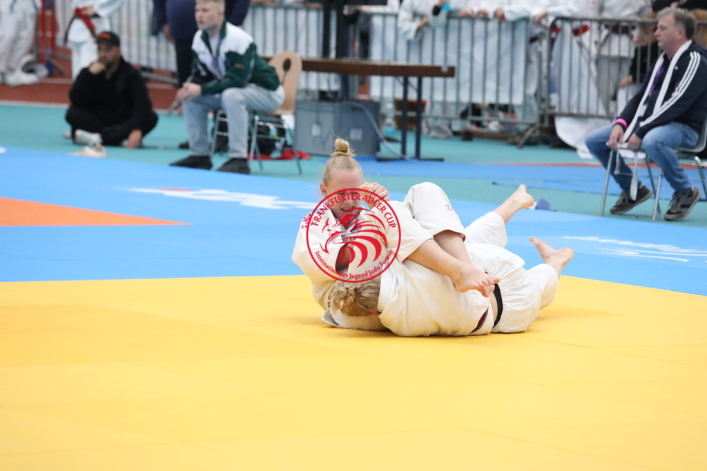 1J7A2648 | Fotos vom Adler Cup - Pictures from Adler Cup

Hier findet Ihr alle Eindrücke und großen Momente der Adler Cup Wochenenden. Here you will find all impressions and great moments of the Adler Cup weekends. - Realisiert mit Pictrs.com