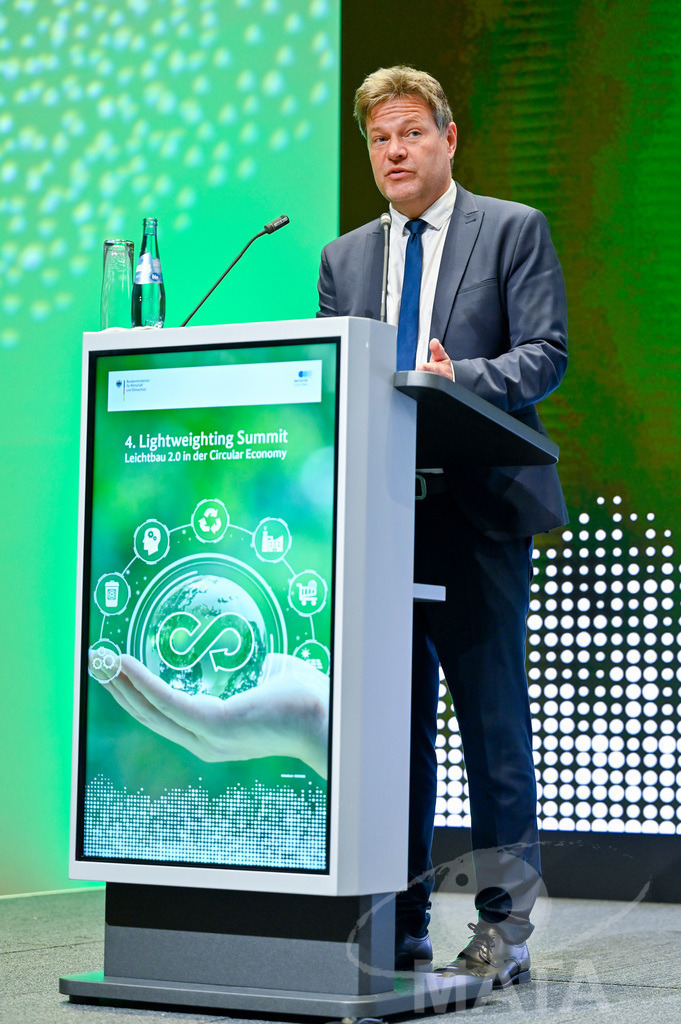 _DWA8057 | MATA IndoCon - Realisiert mit Pictrs.com