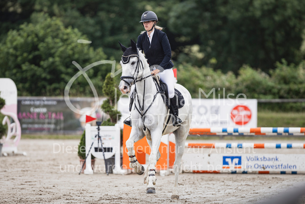 250627_PfSpTa_Stil-A1-201 | Deine schönsten Turniermomente als professionelle Fotos! Entdecke hochwertige Pferdesport-Fotografie im Online-Shop. Jetzt Fotos finden & bestellen!