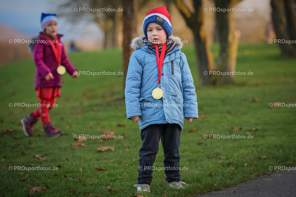 6. Bonner Nikolauslauf; Bonn, 14.12.2025 | Impressionen vom 6. Bonner Nikolauslauf am 14.12.2025 in Bonn (Nordrhein-Westfalen). 