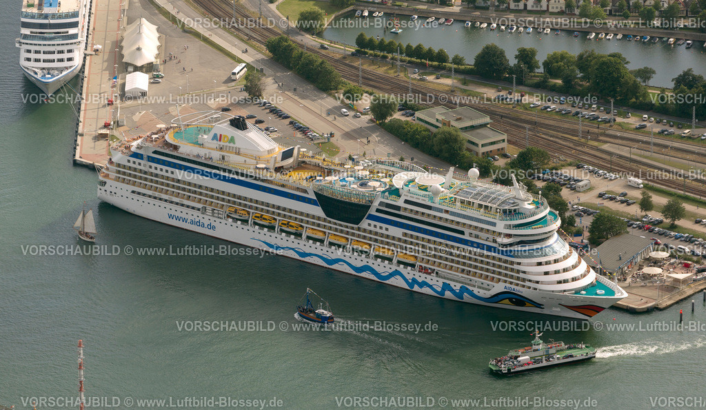 Warnemuende12082146 | AIDA blu, Kreuzfahrtschiff, Rostocke Hansesail, Warnemünde,  Rostock,  Ostsee, Ostseeküste, Mecklenburg-Vorpommern, Deutschland, Europa
