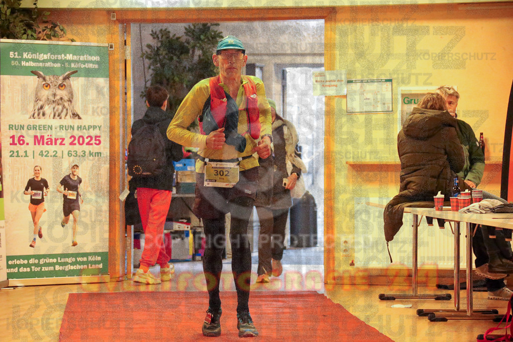 241208_1249_EX1_7946 | Sportfotografie im Rhein-Sieg Kreis, Köln, Bonn, NRW, Rheinland Pfalz, Hessen, etc. Unser Tätigkeitsfeld umfasst den Laufsport vom Volkslauf über den Marathon, Duathlon, Triathon bis zum Ultralauf wie Kölnpfad Ultra oder Schindertrail.