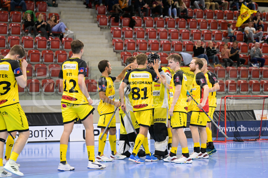 HC Rychenberg vs UHC Uster - 14. October 2022 | HC Rychenberg vs UHC Uster
AXA Arena, Winterthur
Der HC Rychenberg gewinnt mit 7:5 und zieht in die nächste Cup-Runde ein.
Bild: Sportfotografie Markus Aeschimann | www.markus-aeschimann.ch - Realisiert mit Pictrs.com