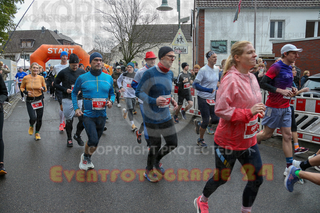 251130_1134_EX1_8040 | Sportfotografie im Rhein-Sieg Kreis, Köln, Bonn, NRW, Rheinland Pfalz, Hessen, etc. Unser Tätigkeitsfeld umfasst den Laufsport vom Volkslauf über den Marathon, Duathlon, Triathon bis zum Ultralauf wie Kölnpfad Ultra oder Schindertrail.