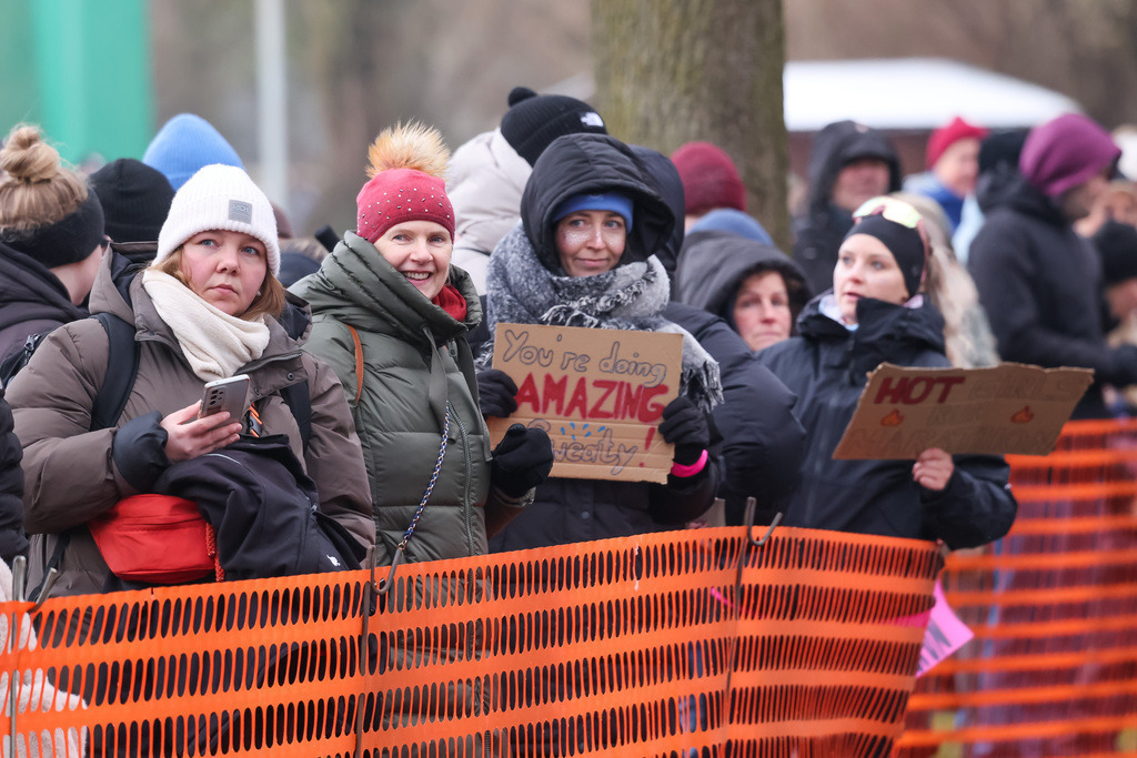 top-top.de-20260104-121 | Foto, Video, Fotografie, Videografie, Fotobox, DJ, Discjockey, Musik, Musikbox, Veranstaltung, Photobooth, Amazon, Ebay, Buchtipp, Bestseller, Autor, Verlag, Buch, Wesel, Hamminkeln, NRW, Dinslaken, Rees, Drohne, Hochzeit, Party, Fotobox, Wesel, Fotograf